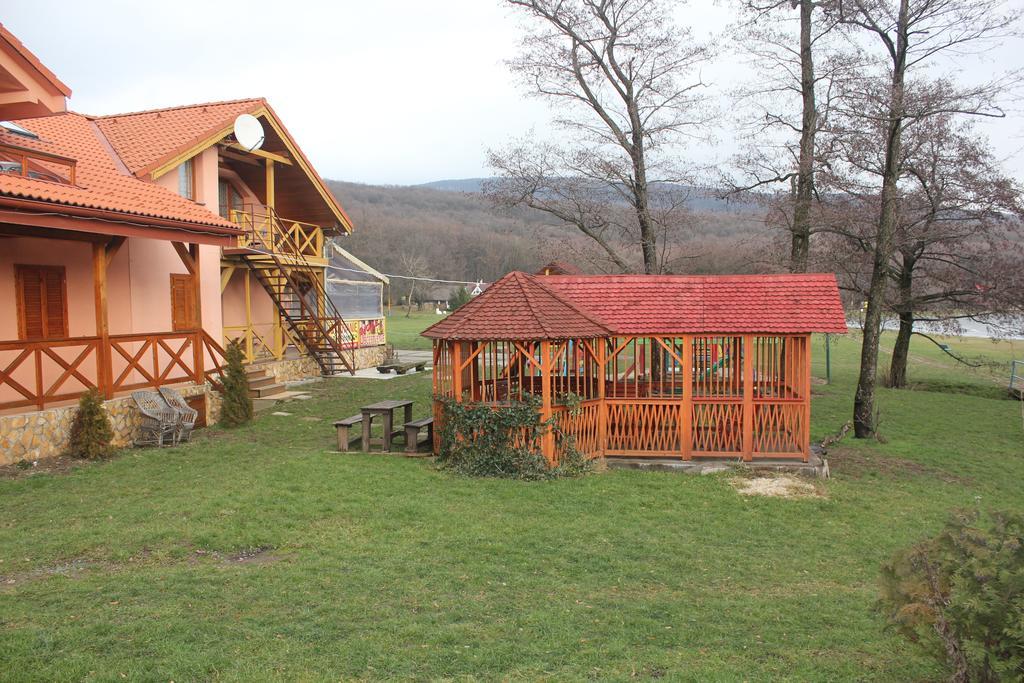 Apartmany u Janka Vinné Jazero Exterior foto